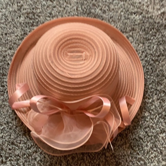 hat - Picture 3 of 5